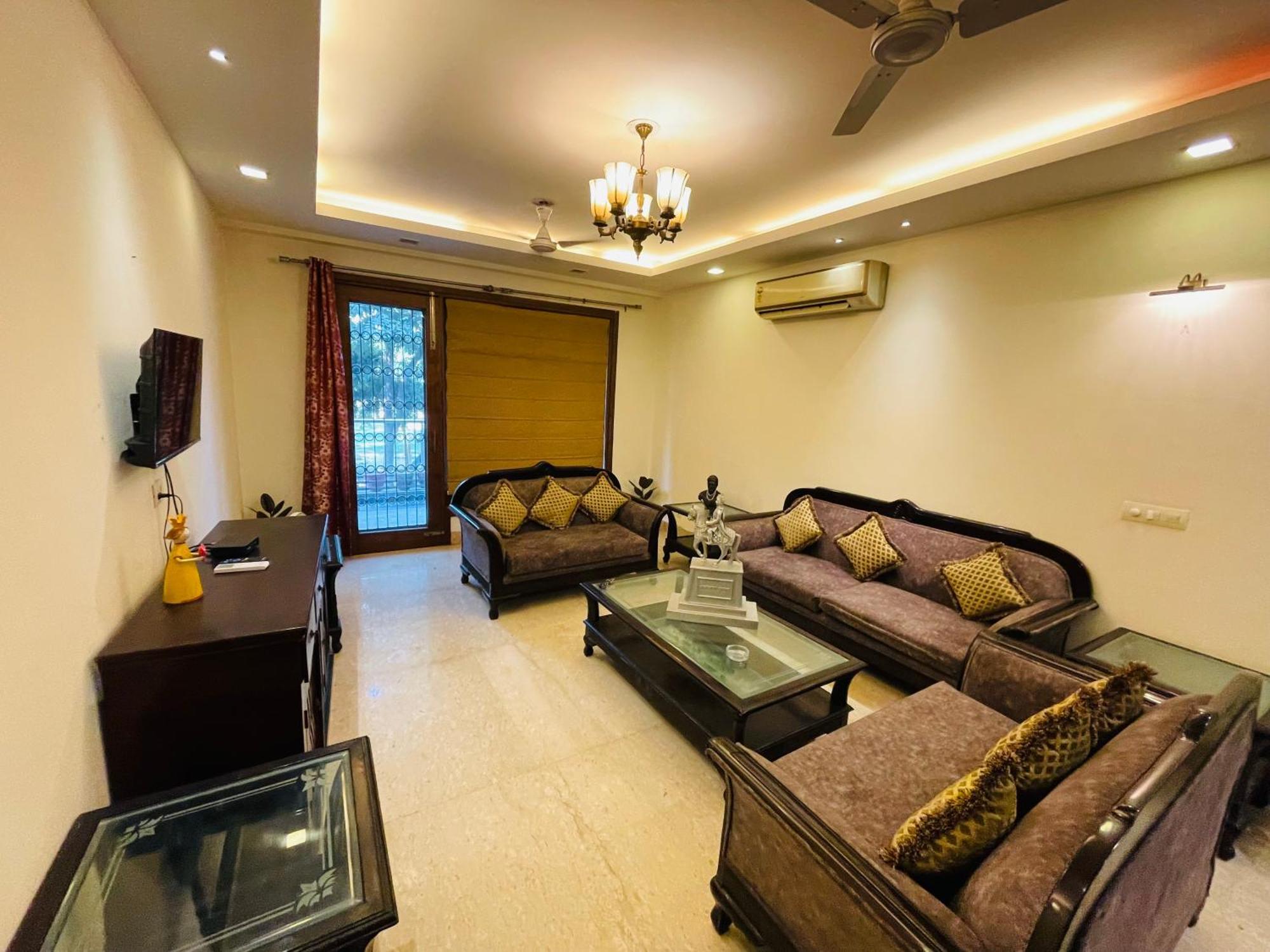 Divine India Service 4bhk , J-191 , Saket Apartment New Delhi