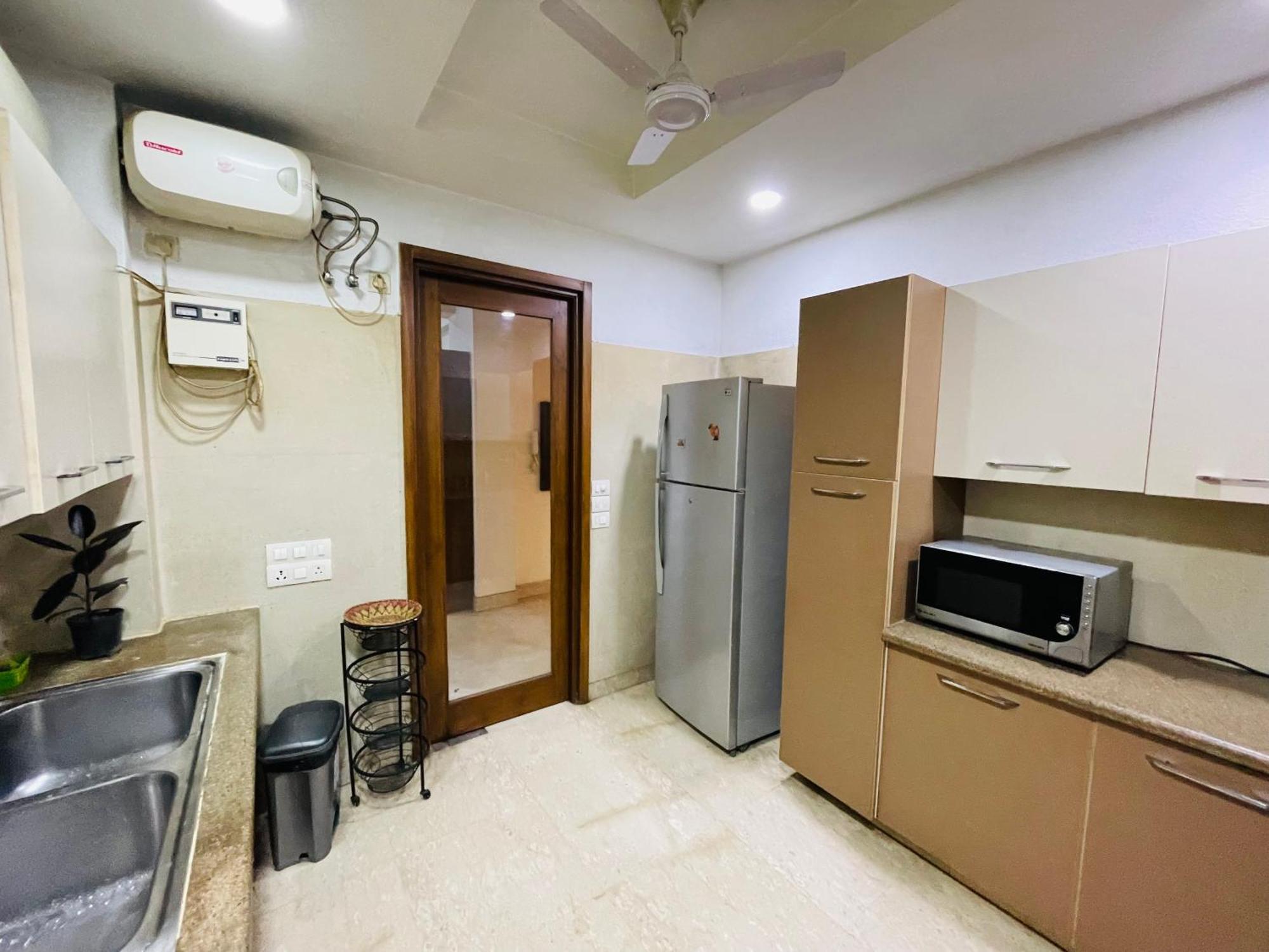 Divine India Service 4bhk , J-191 , Saket Apartment