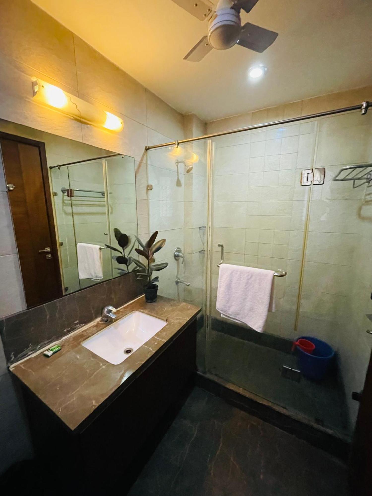Divine India Service 4bhk , J-191 , Saket Apartment *
