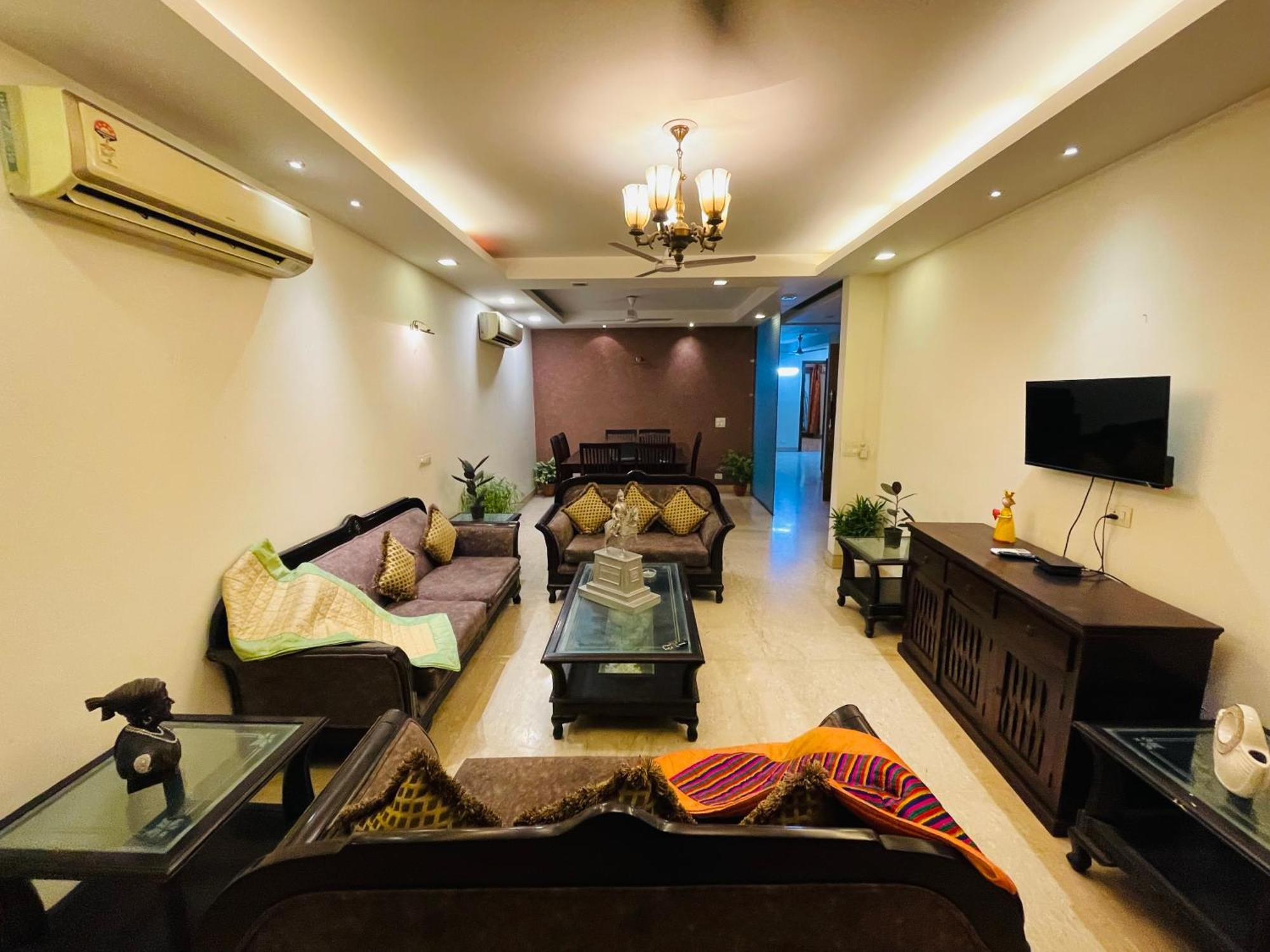Divine India Service 4bhk , J-191 , Saket Apartment